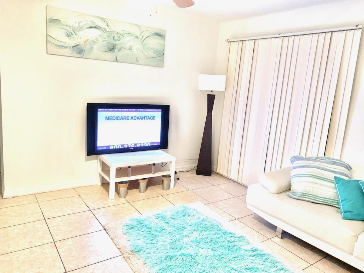 Airport Bunk House Free - Wifi - Parking - Coffee- Long Term Welcome Fort Lauderdale Exterior photo